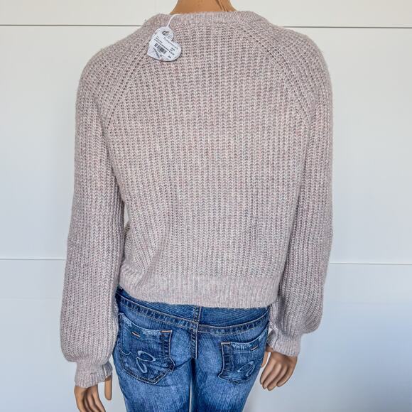 NWT-Love Knits NYC of Francesca’s Keyhole Cable Knit Sweater, Women’s Size Small - Picture 5 of 11